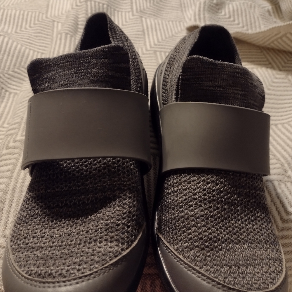 Women's Gray Allegria  Slip-On Sneakers Size 37